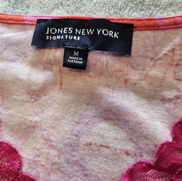 Jones New York Signature Ikat Print Tunic Top Medium Pink Orange Lace Neck - Picture 3 of 10